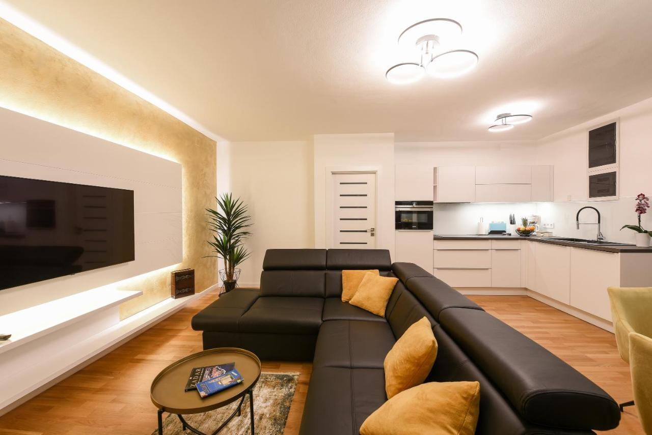 דירות Zadar Sunset Penthouse With Spectacular View And Jacuzzi מראה חיצוני תמונה