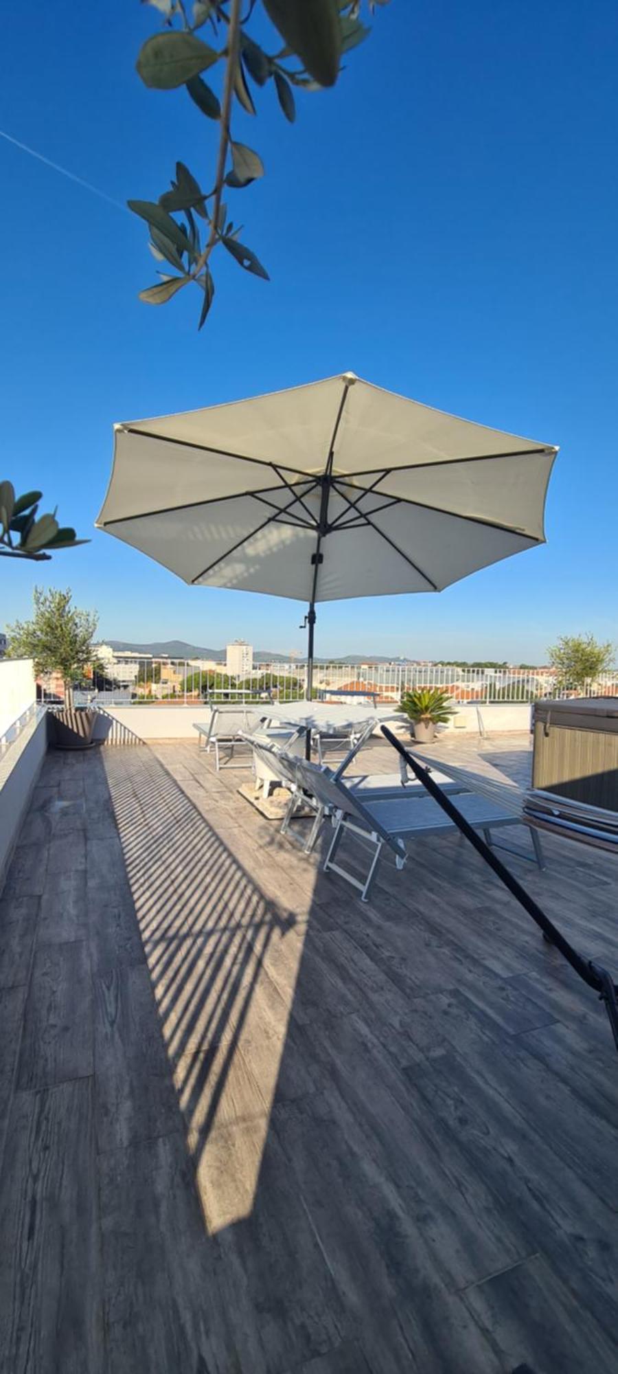 דירות Zadar Sunset Penthouse With Spectacular View And Jacuzzi מראה חיצוני תמונה