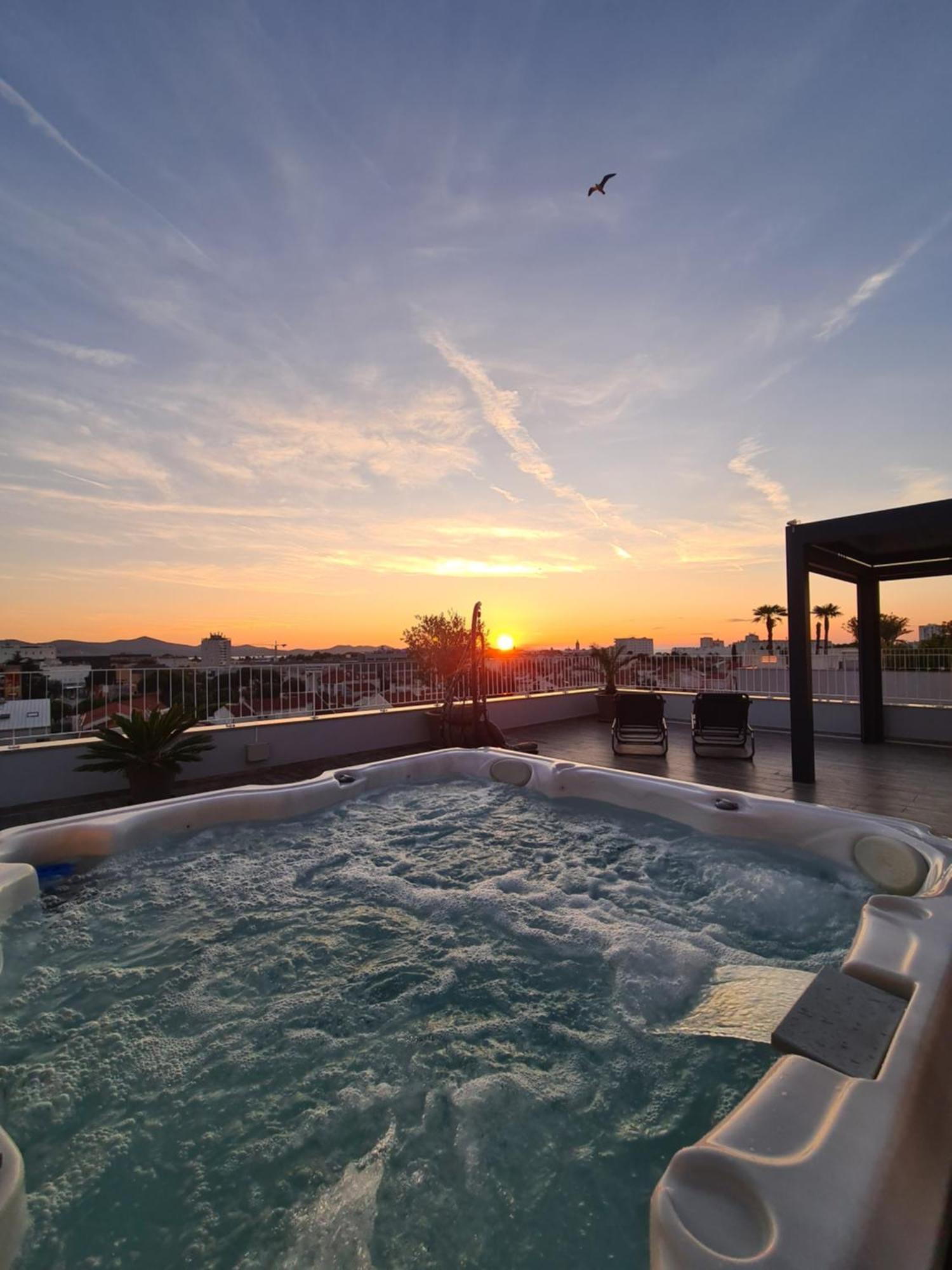 דירות Zadar Sunset Penthouse With Spectacular View And Jacuzzi מראה חיצוני תמונה